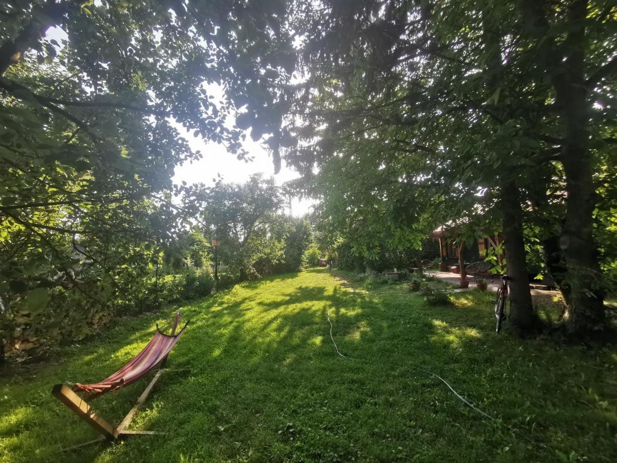 Villa Buglandia Parosla Exterior foto